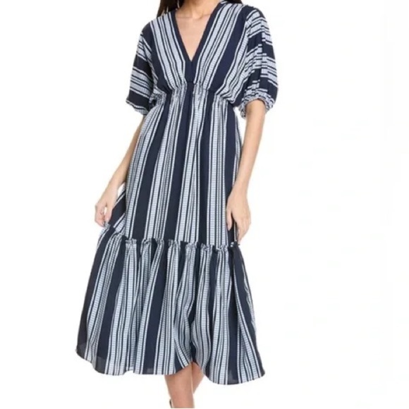 Taylor Dresses & Skirts - Taylor Navy and White Long Sleeve Dress